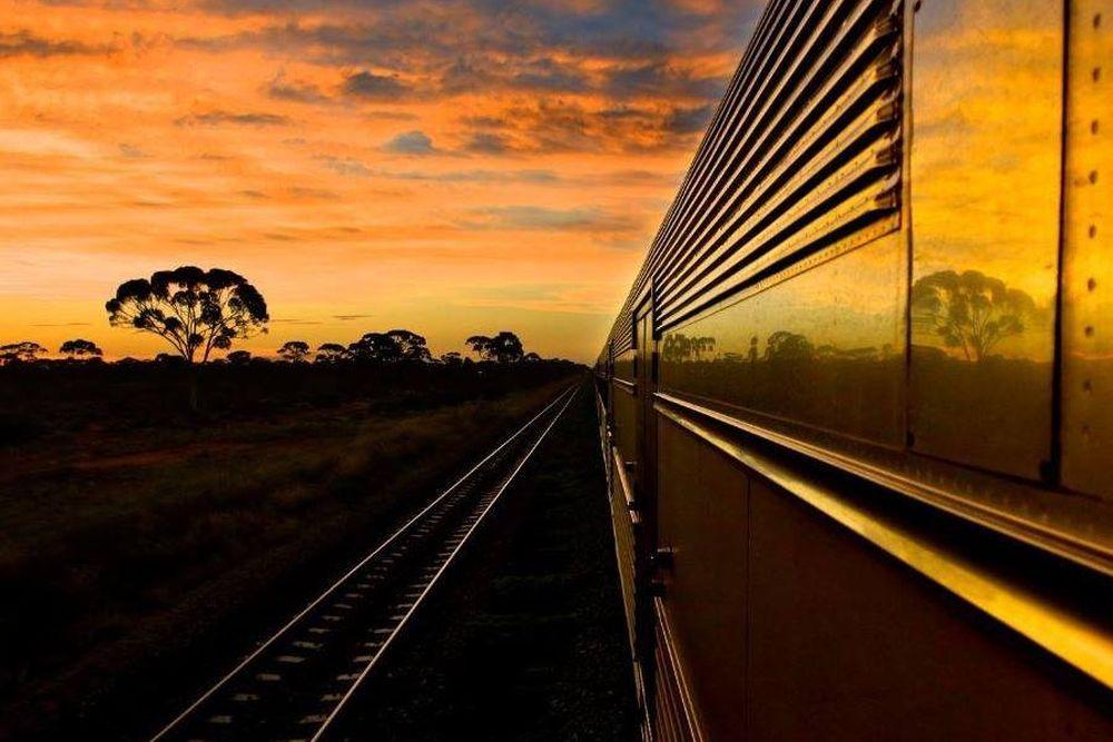 Sonnenuntergang, Indian Pacific Train, Australien Rundreise