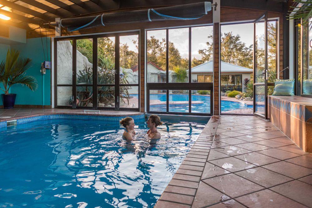 Neuseeland Reise, Kaiteriteri, Kimi Ora Eco Resort, Pool
