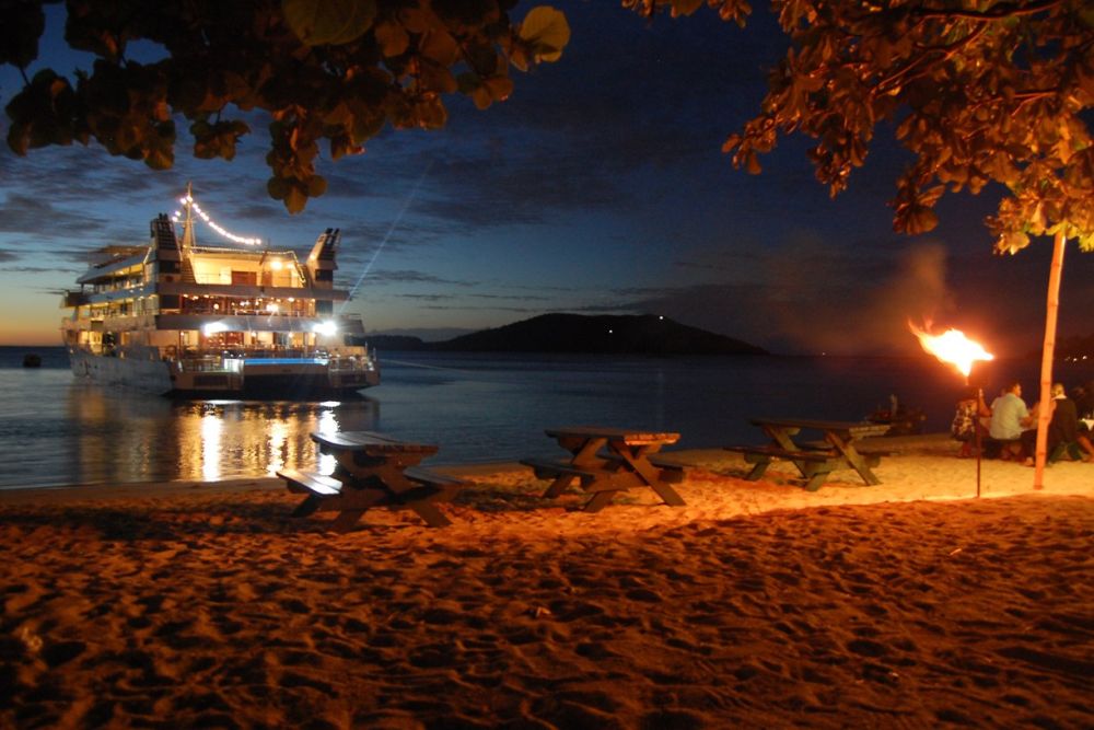 Dinner am Strand, Kreuzfahrtschiff Fiji Princess, Südsee Reisen, Ozeanien Reisen, Blue Lagoon Cruise