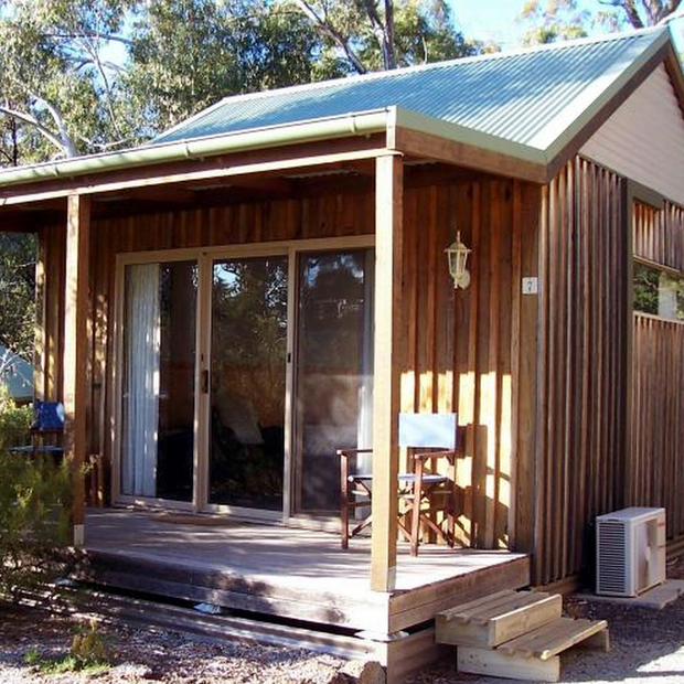 Außenansicht Hütte, D'Altons Grampians, Halls Gap, Australien Rundreise
