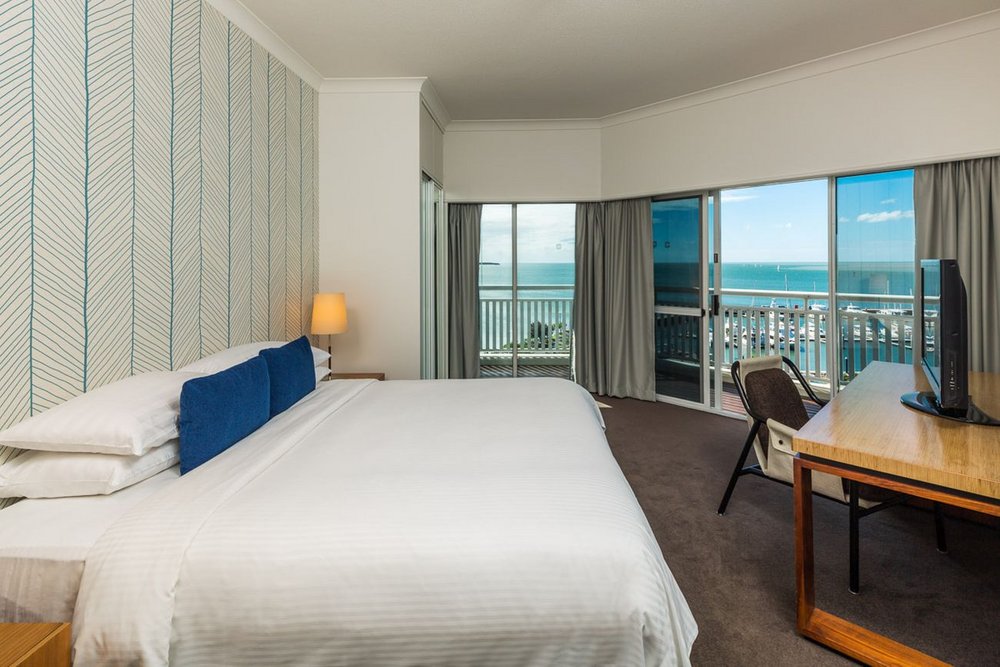 Luxusschlafzimmer, Shangri La Marina, Cairns, Australien Rundreise